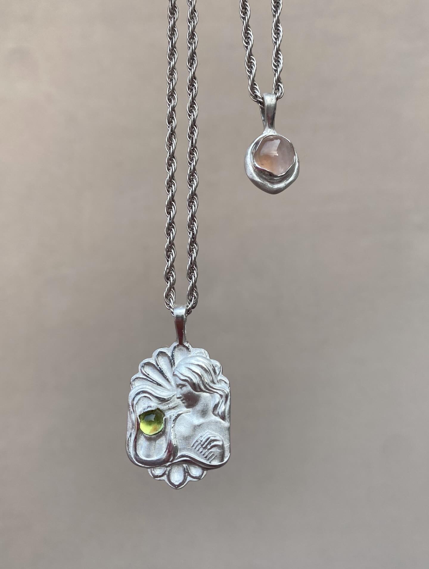 Cameo & Quartz