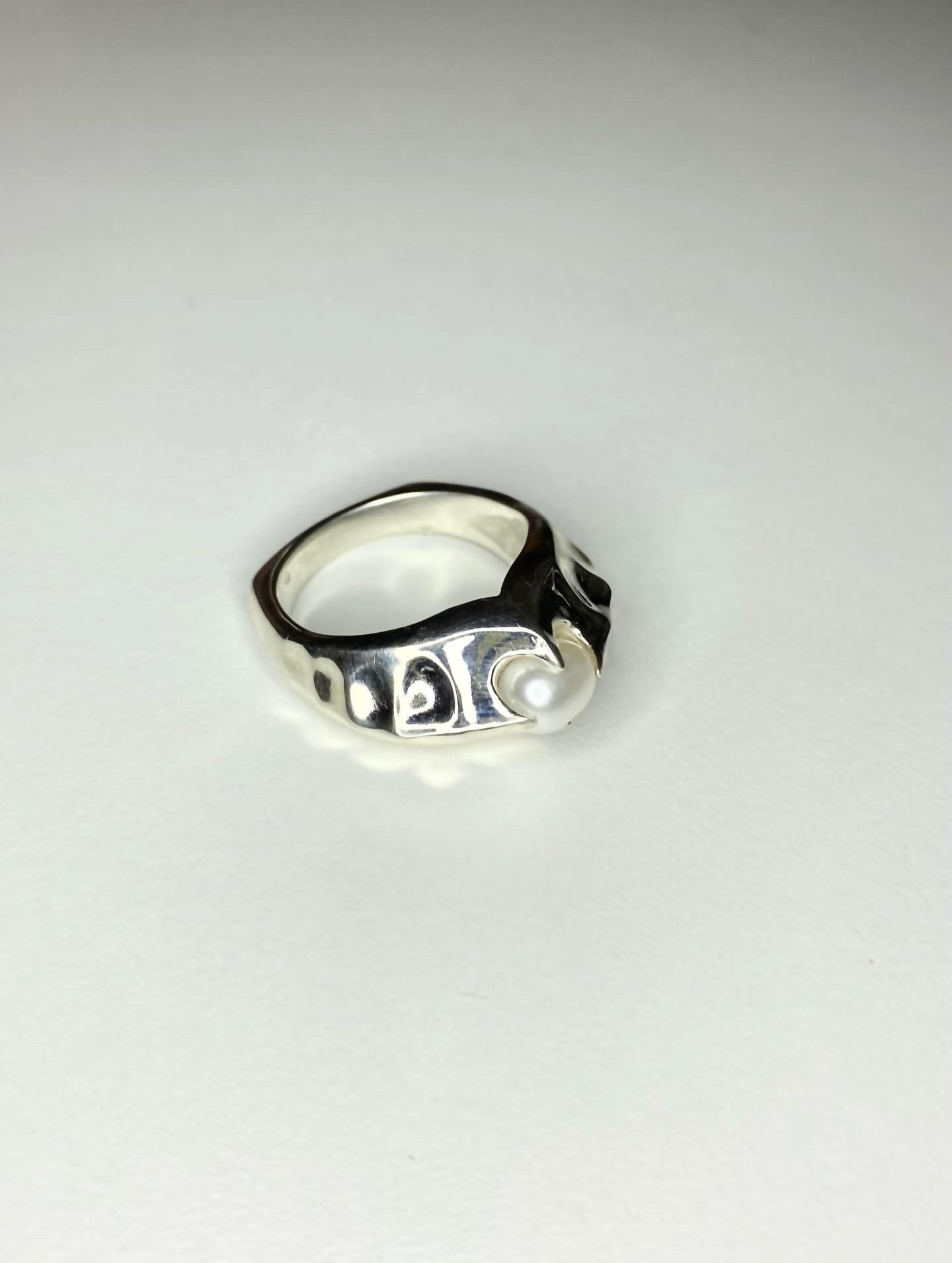 Pearl Ring 01
